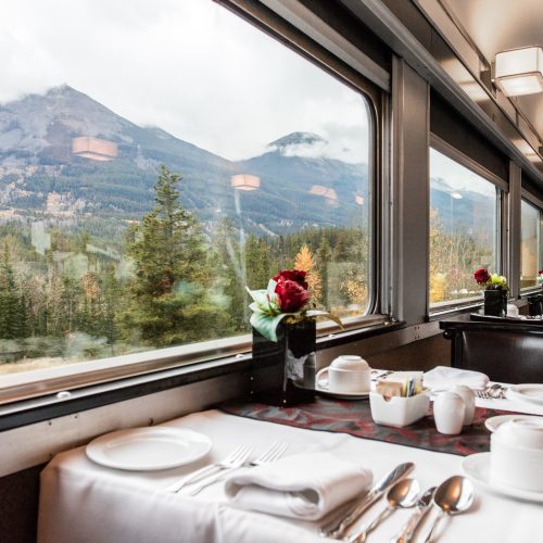 Canadian dinning car. Photo from VIA Rail.